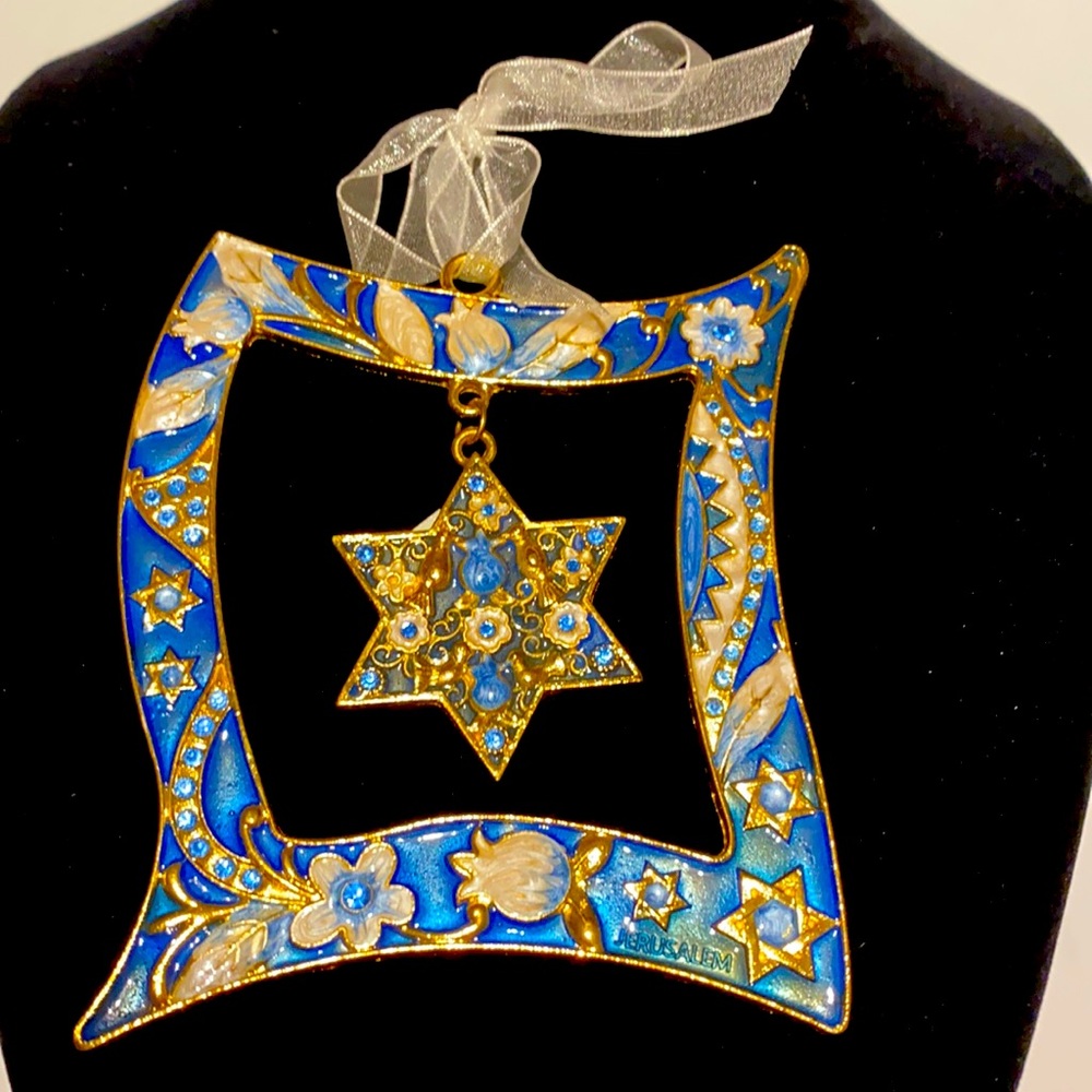 Star of David wall decor